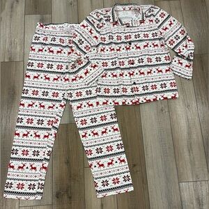 NWT Children’s Place Reindeer Pajama Set Size Medium Tall
